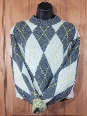 Pringle of Scotland Cropped Argyle Sweater